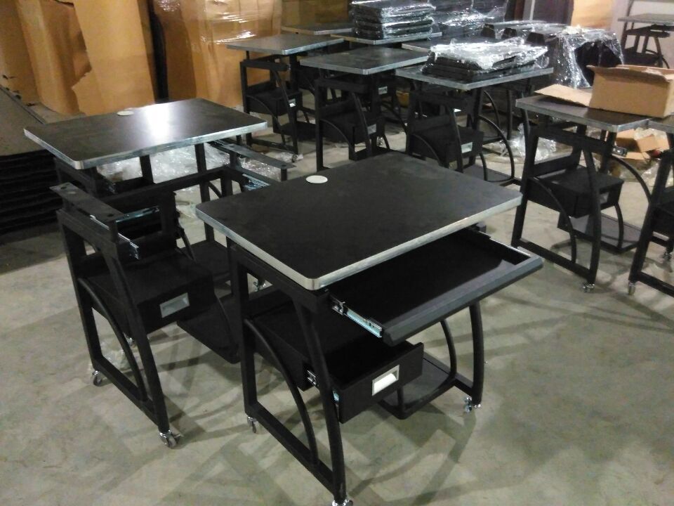 钢制电脑桌语音桌学生桌-东裕电教定制各种讲台电脑桌,接受订制各种多媒体中控